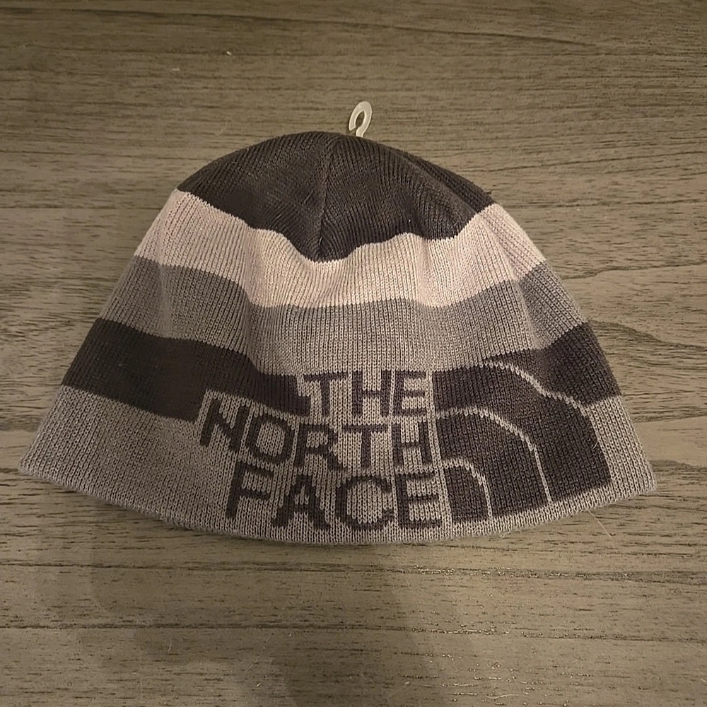 Rare the north face beanie Grey Black